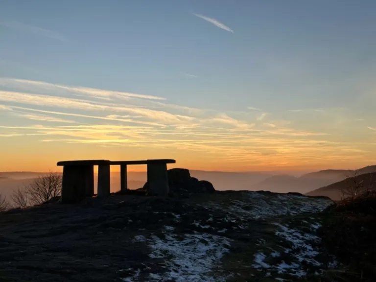 Lire la suite ... Haut du Tôt